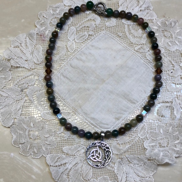 Meet your Posher, Dolores - Picture 4 of 4